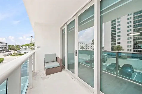 7501 E Treasure Drive North Bay Village FL 33141