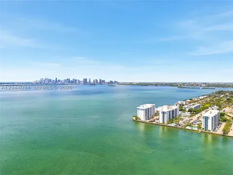 7501 E Treasure Drive North Bay Village FL 33141