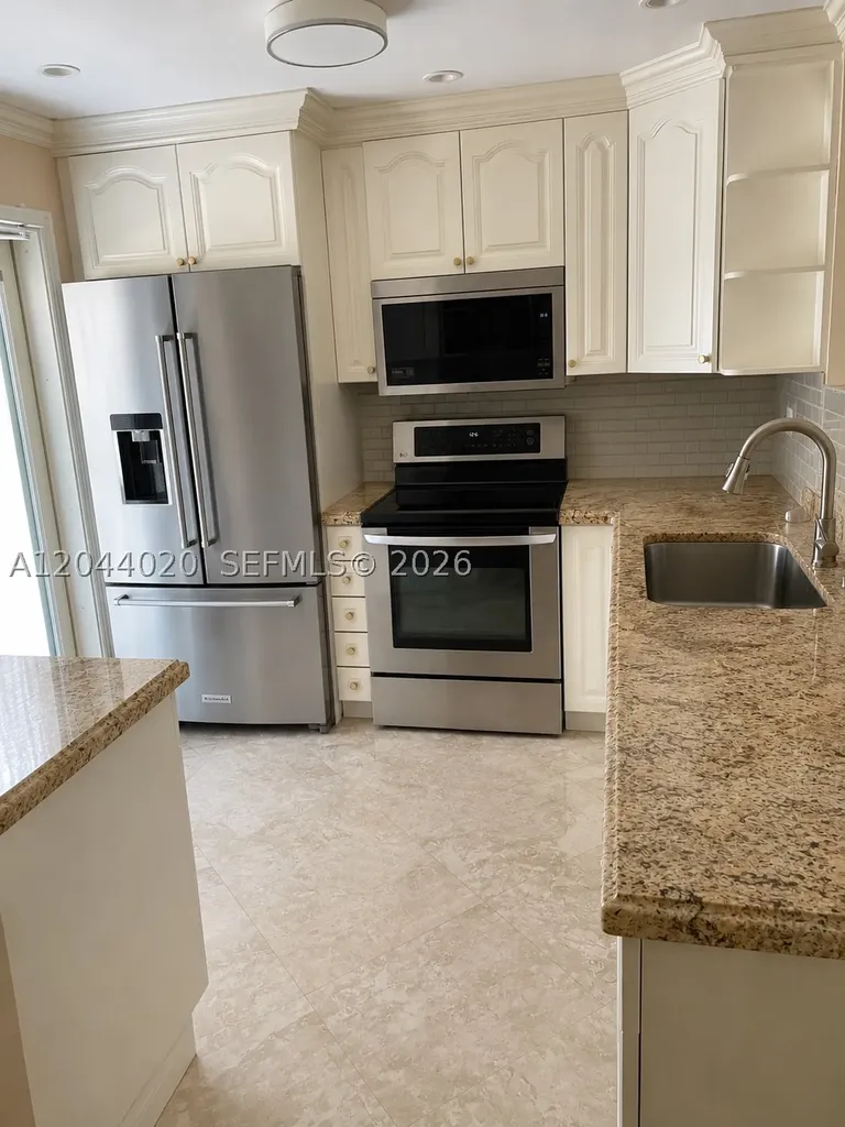 219 NE 14th Avenue Hallandale Beach FL 33009