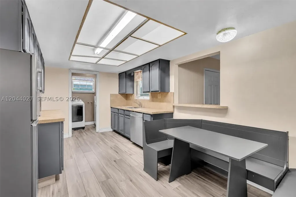1808 NW 3rd Court Fort Lauderdale FL 33311