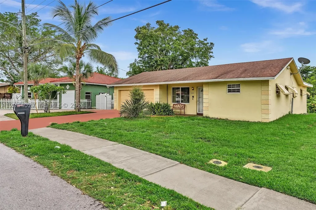1808 NW 3rd Court Fort Lauderdale FL 33311