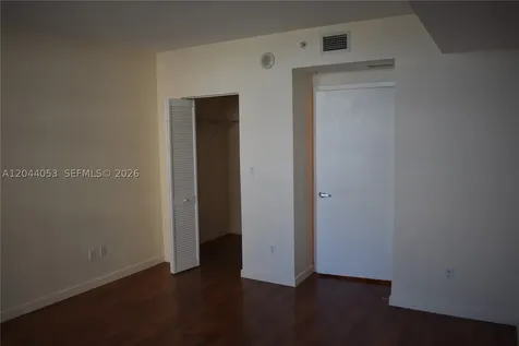 325 S Biscayne Boulevard Miami FL 33131