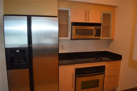 325 S Biscayne Boulevard Miami FL 33131