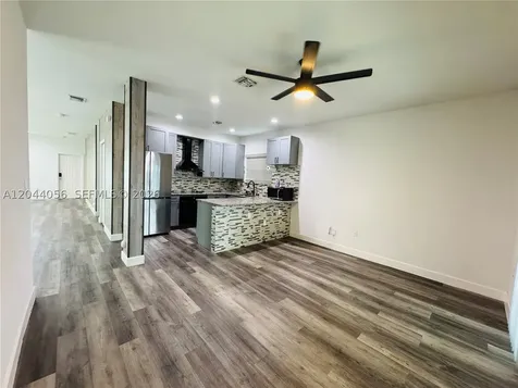 363 NE 35th Terrace Homestead FL 33033