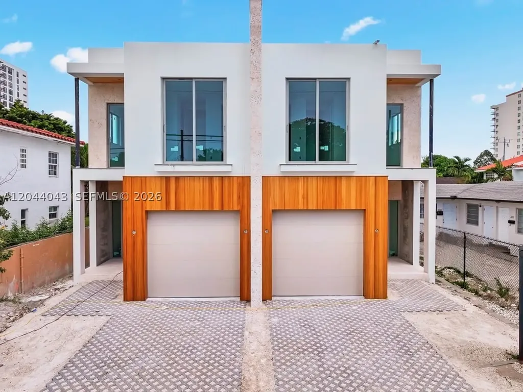 3121 SW 23rd Street Miami FL 33145