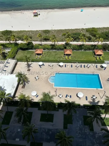 2625 Collins Avenue Miami Beach FL 33140