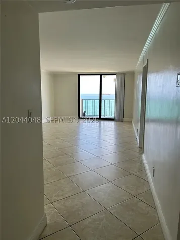 2625 Collins Avenue Miami Beach FL 33140