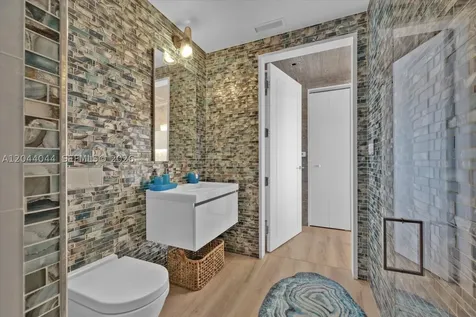 17975 Collins Avenue Sunny Isles Beach FL 33160