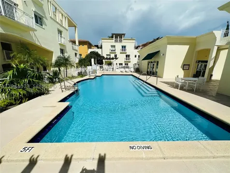 140 Meridian Avenue Miami Beach FL 33139