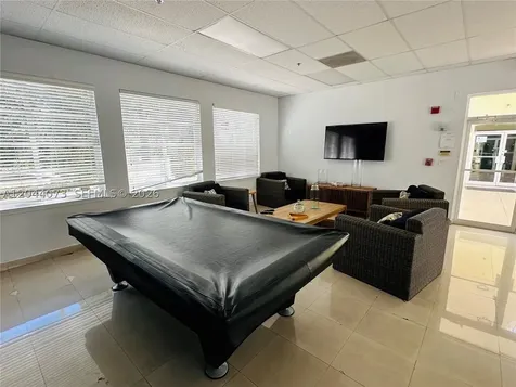 140 Meridian Avenue Miami Beach FL 33139