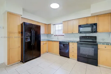 7770 NW 33rd Street Davie FL 33024