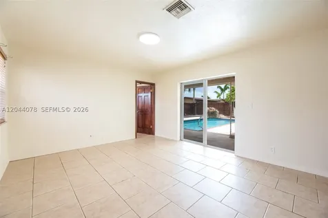 7770 NW 33rd Street Davie FL 33024