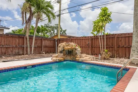7770 NW 33rd Street Davie FL 33024