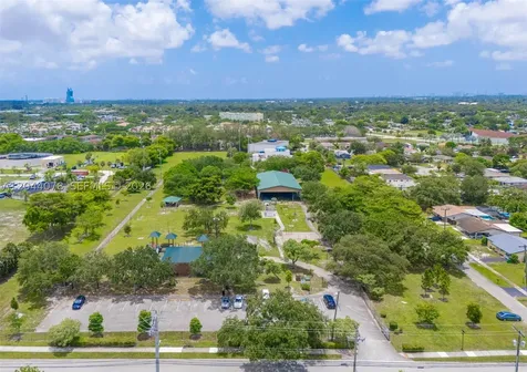 7770 NW 33rd Street Davie FL 33024