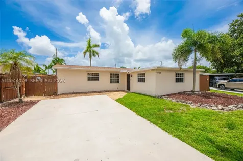 7770 NW 33rd Street Davie FL 33024