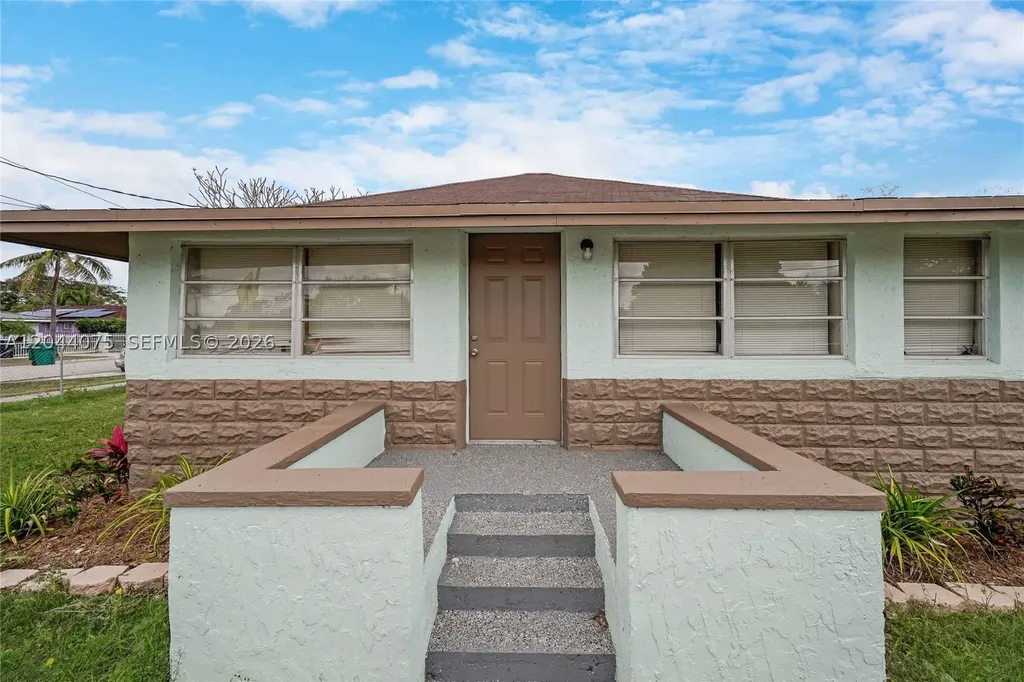 145 NW 6th Avenue Florida City FL 33034