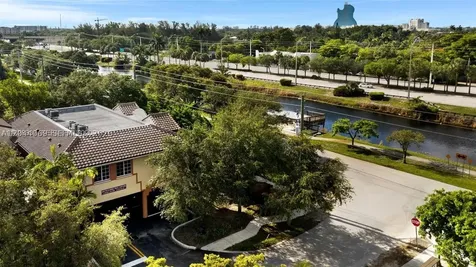 5595 Orange Drive Davie FL 33314
