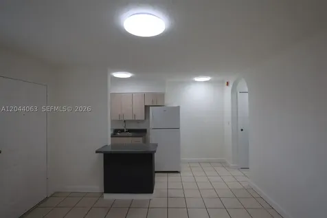 1235 W 66th Street Hialeah FL 33012