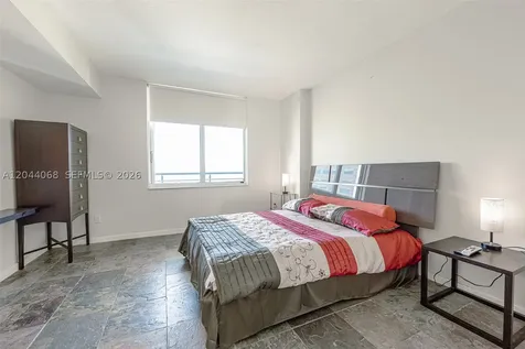 325 S Biscayne Boulevard Miami FL 33131