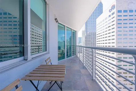 325 S Biscayne Boulevard Miami FL 33131