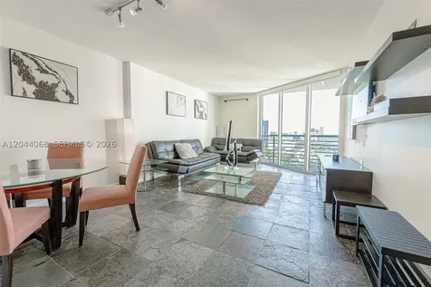 325 S Biscayne Boulevard Miami FL 33131