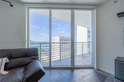 325 S Biscayne Boulevard Miami FL 33131