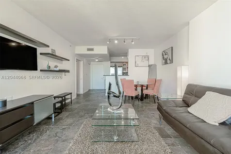 325 S Biscayne Boulevard Miami FL 33131