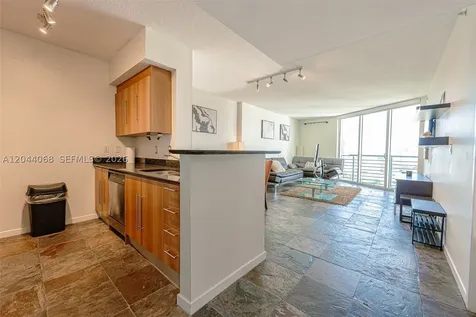 325 S Biscayne Boulevard Miami FL 33131