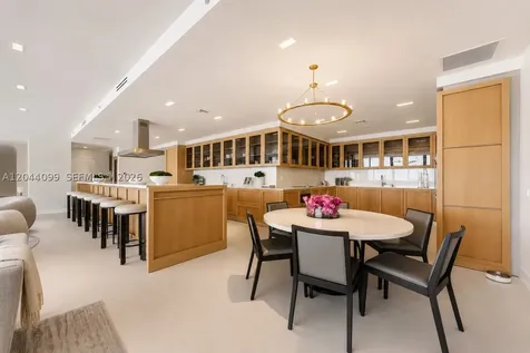 5959 Collins Avenue Miami Beach FL 33140