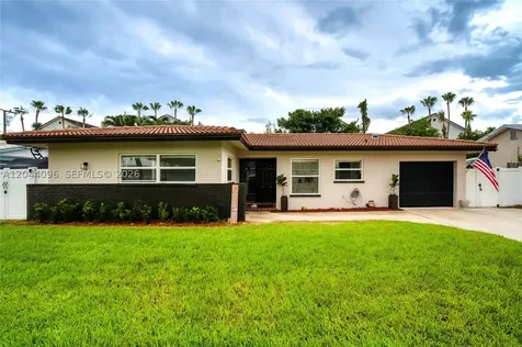 106 E Park Lane E Hypoluxo FL 33462