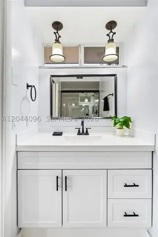 106 E Park Lane E Hypoluxo FL 33462
