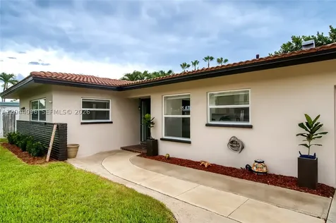106 E Park Lane E Hypoluxo FL 33462