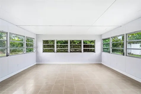 106 E Park Lane E Hypoluxo FL 33462