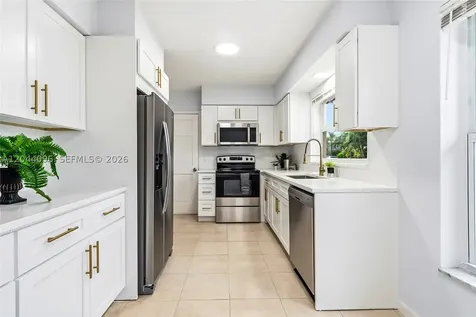 106 E Park Lane E Hypoluxo FL 33462