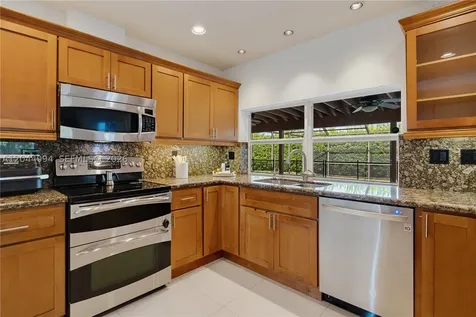 18250 SW 88th Place Palmetto Bay FL 33157
