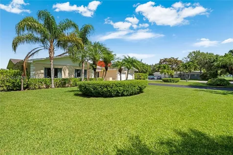 18250 SW 88th Place Palmetto Bay FL 33157