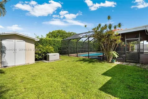 18250 SW 88th Place Palmetto Bay FL 33157