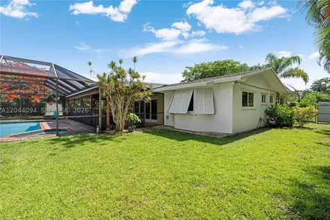 18250 SW 88th Place Palmetto Bay FL 33157