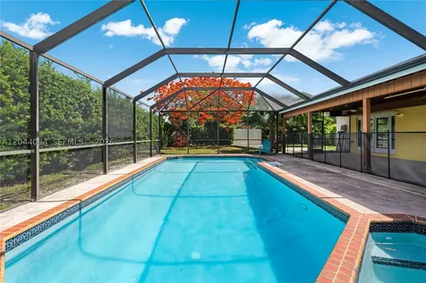 18250 SW 88th Place Palmetto Bay FL 33157