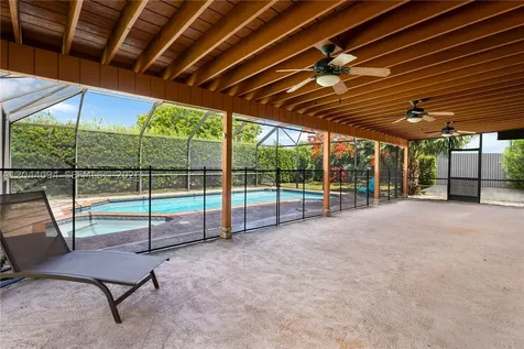 18250 SW 88th Place Palmetto Bay FL 33157