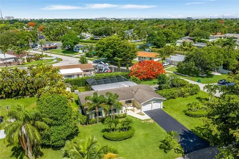 18250 SW 88th Place Palmetto Bay FL 33157