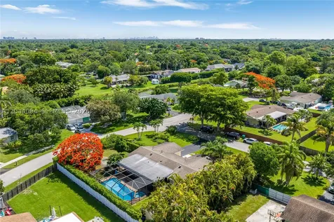 18250 SW 88th Place Palmetto Bay FL 33157