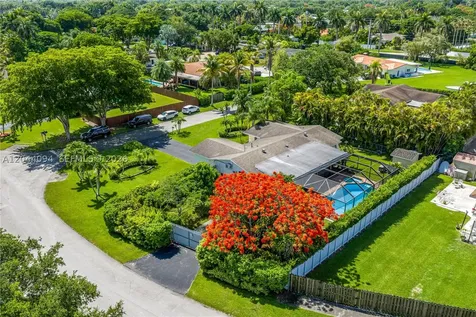 18250 SW 88th Place Palmetto Bay FL 33157