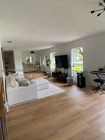 9760 SW 128th Street Miami FL 33176