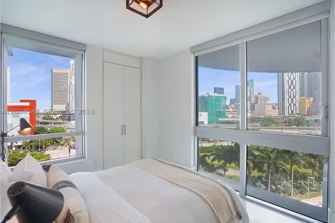 350 S Miami Avenue Miami FL 33130