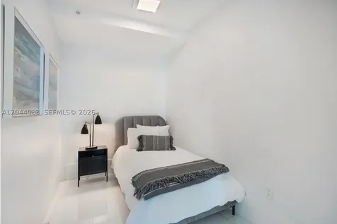 350 S Miami Avenue Miami FL 33130