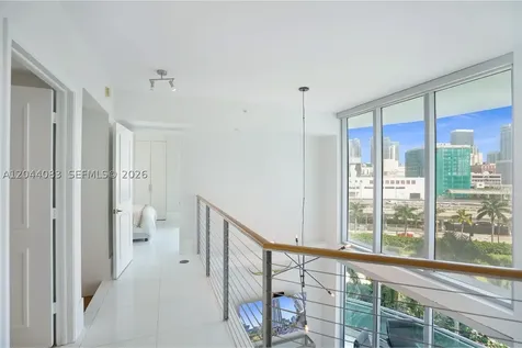 350 S Miami Avenue Miami FL 33130
