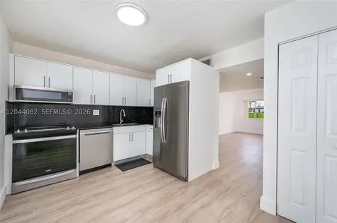 550 NW 82nd Court Miami FL 33126