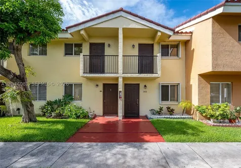 550 NW 82nd Court Miami FL 33126