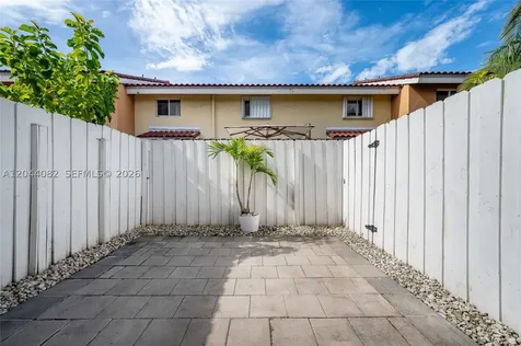 550 NW 82nd Court Miami FL 33126